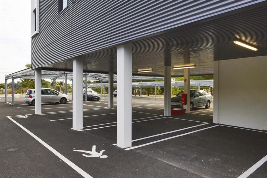 Campanile Bordeaux Ouest - Merignac Aeroport Exterior photo