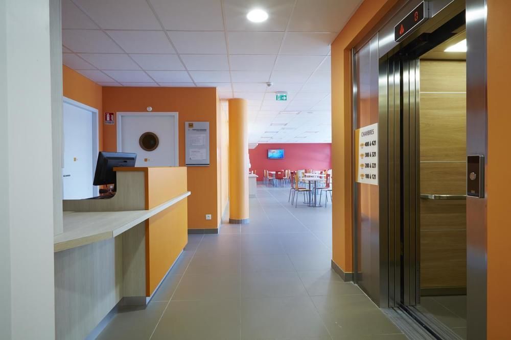Campanile Bordeaux Ouest - Merignac Aeroport Exterior photo