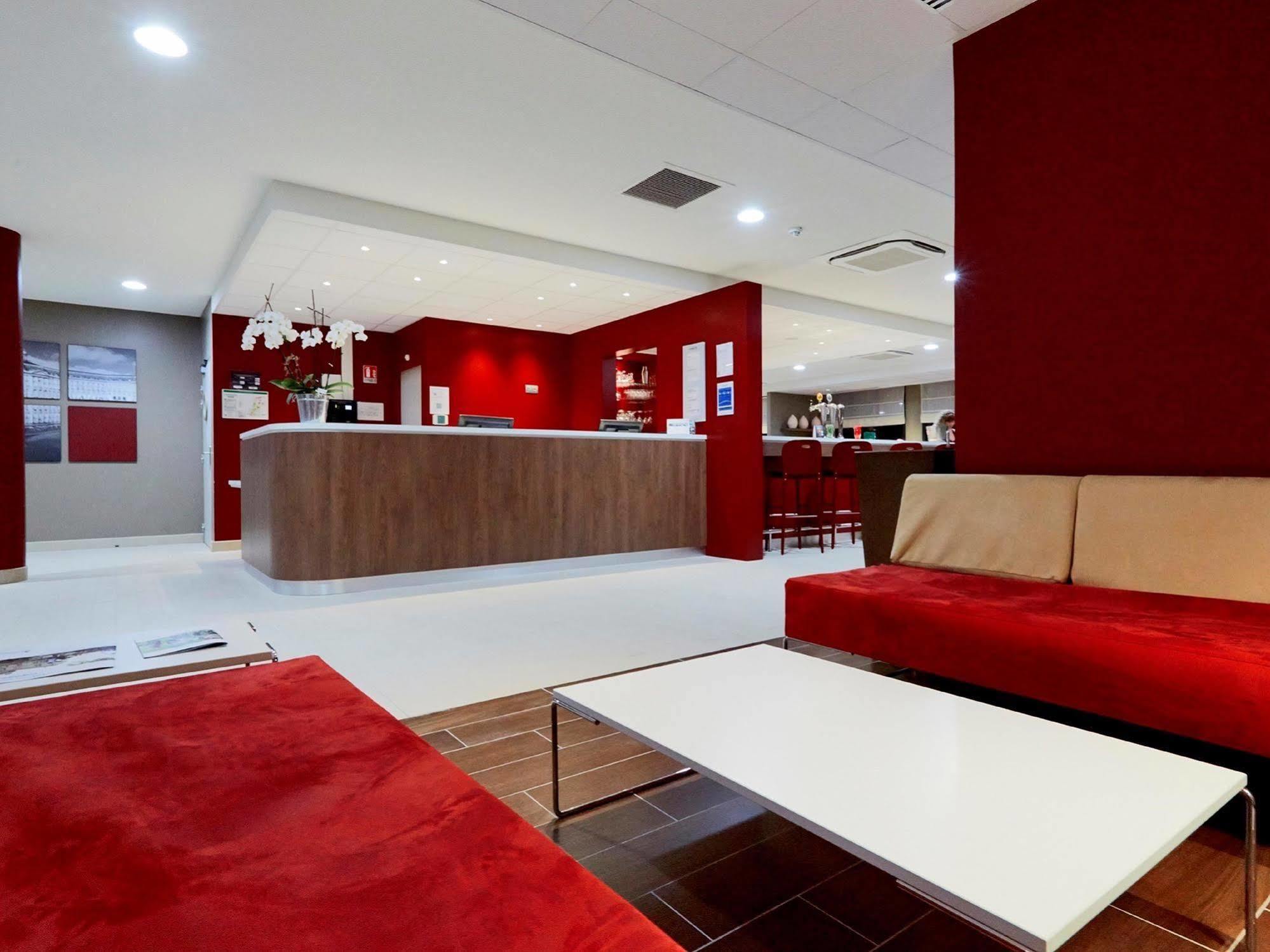 Campanile Bordeaux Ouest - Merignac Aeroport Exterior photo